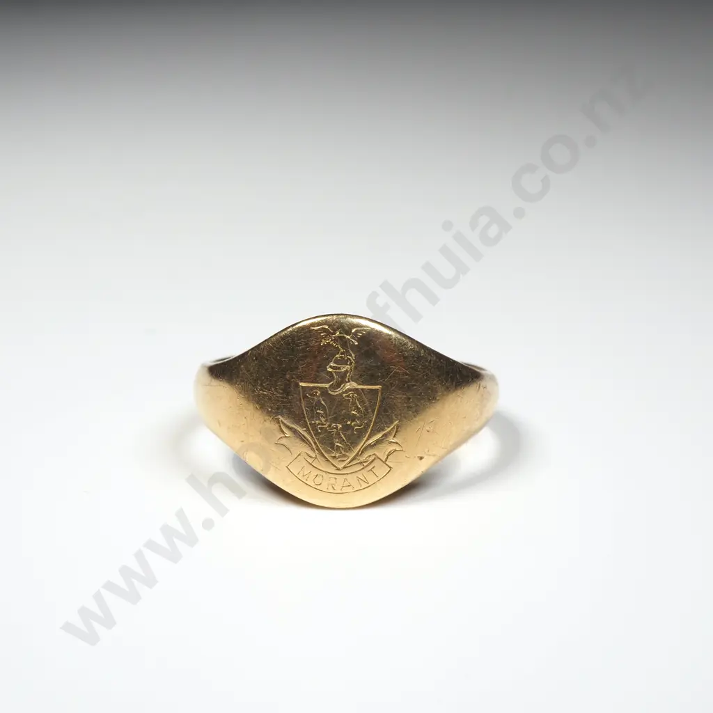18ct Gold Signet Ring Inscribed & Crested Image 1++
