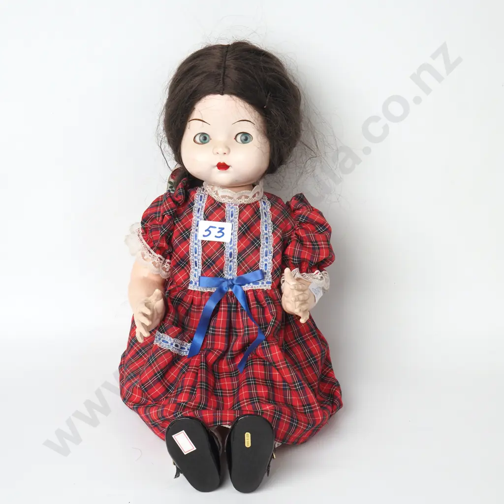 Vintage Pedigree Standing Doll - Made In New Zealand Image 1++