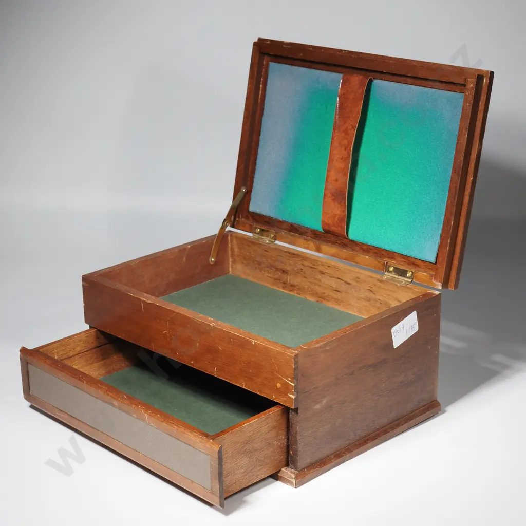 Vintage  Collectables Box Featuring a Replica Flintlock Pistol to Lid & Concealed Drawer Below Image 1++