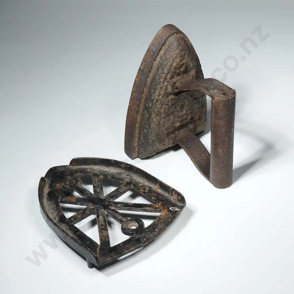 Cast Iron Sad Iron & a Trivet Stamped Kenrick No 10 Image 1++