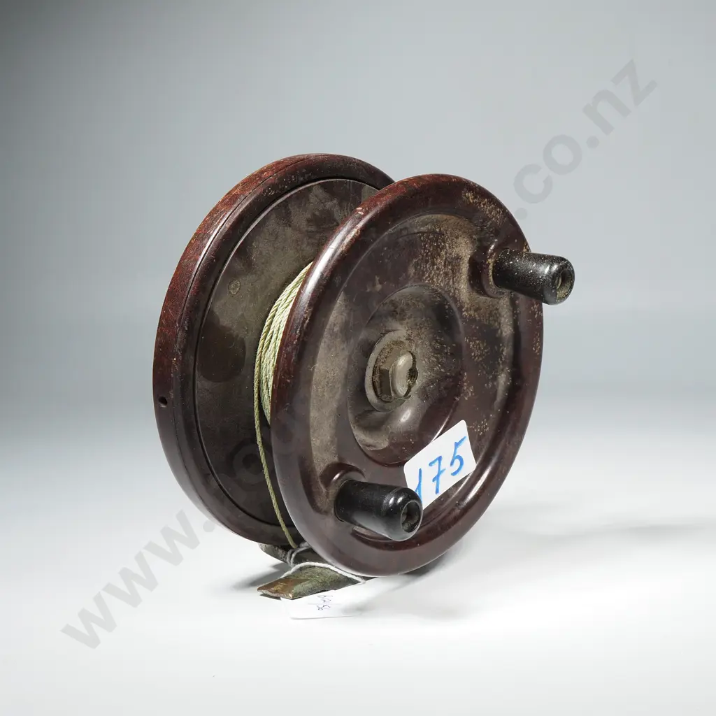 Vintage Alpha Bakelite Fishing Reel for Trolling or Mooching Image 1++