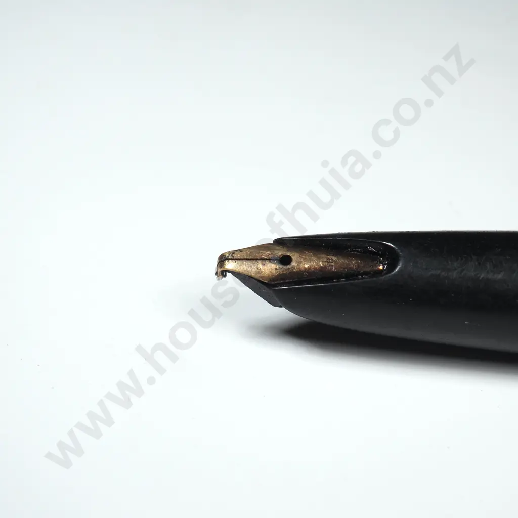 Montblanc Fountain Pen w Damaged Nib Image 1++