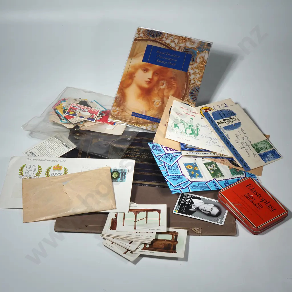 Ephemera To Include First Day Covers, Stamps, The Kingsway Snapshot Album, Postcar & Cigarette Cardsd Image 1++