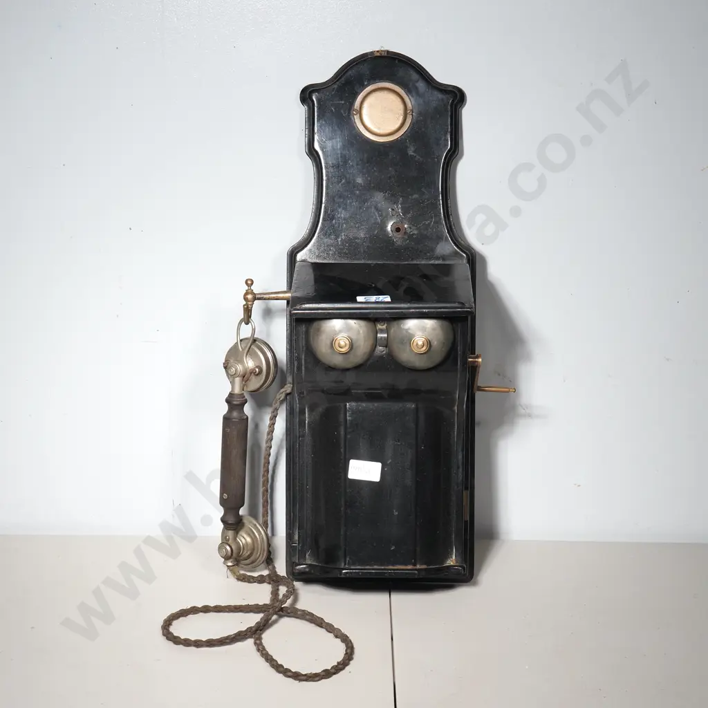 Antique L.M. Ericsson? Metal  Fiddleback Wall Telephone w Crank Image 1++