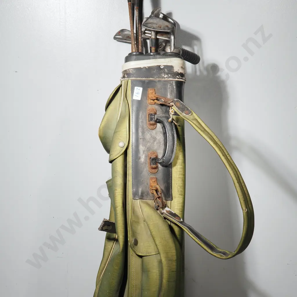 Mid Century  'Vogue' Green Vinyl Bag & Accompanying Golf Clubs, Made in New Zealand Image 1++