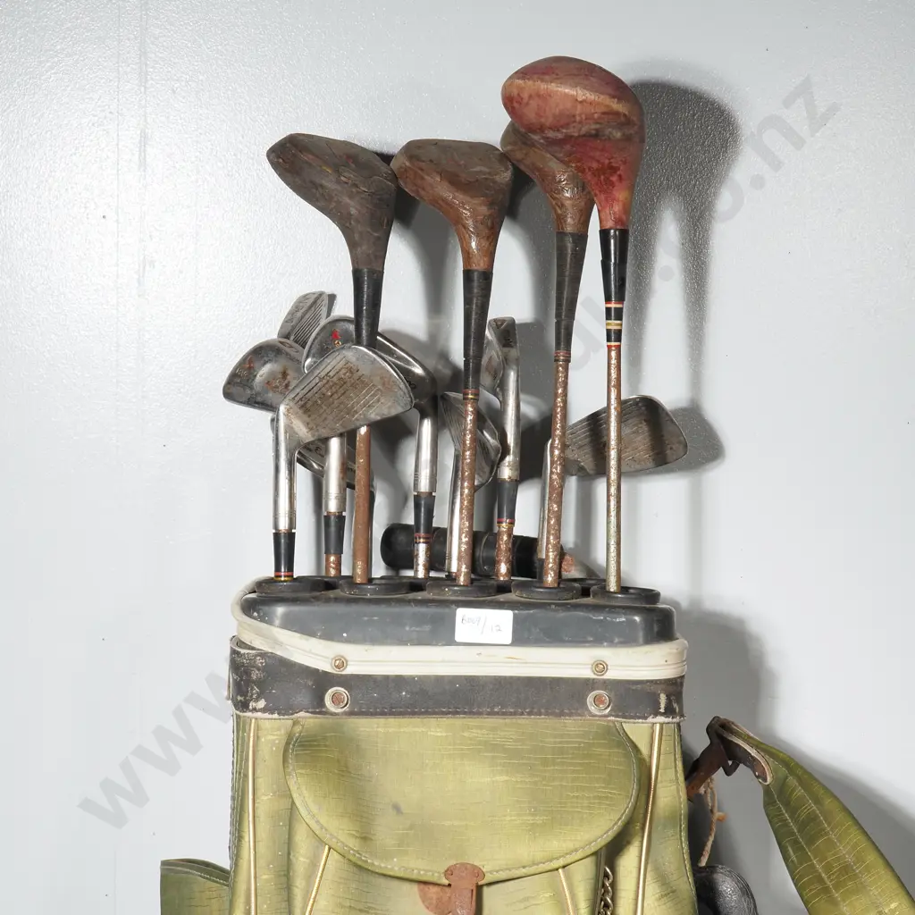 Mid Century  'Vogue' Green Vinyl Bag & Accompanying Golf Clubs, Made in New Zealand Image 1++