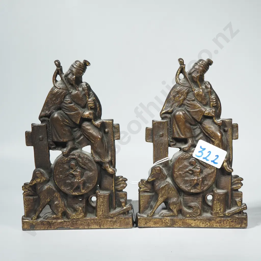 Pair Brass Bookends Depicting A Bagpiper On a Fence Image 1++