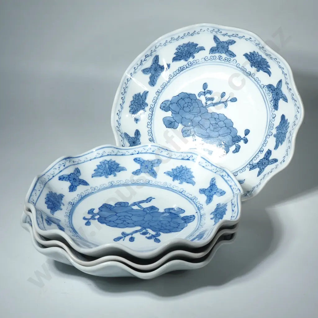 Four Blue & White Scalloped Edge Dishes w/ Floral Motifs Image 1++