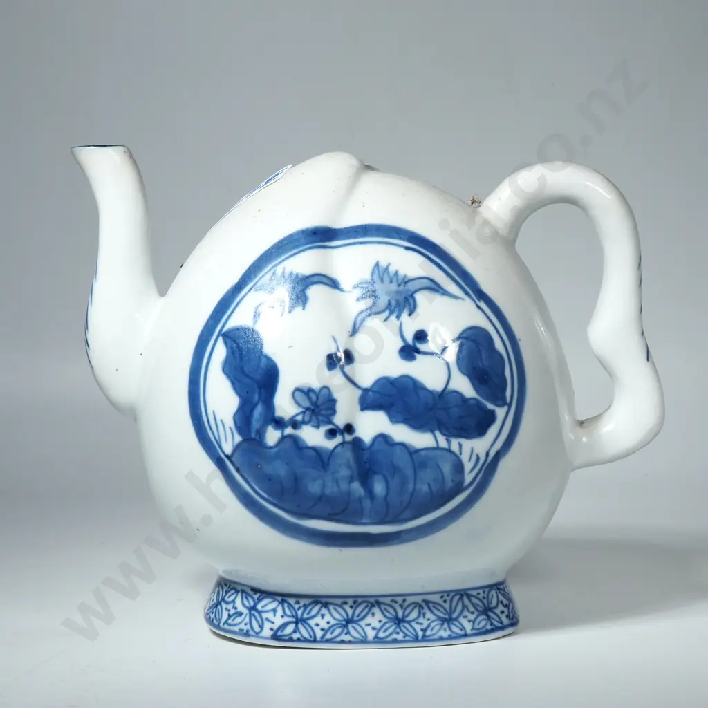 Blue & White Patterned Teapot Image 1++