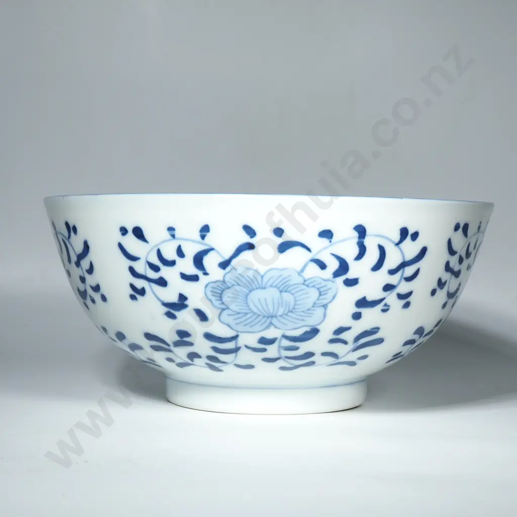 One Large Blue & White Floral Motif Bowl Image 1++