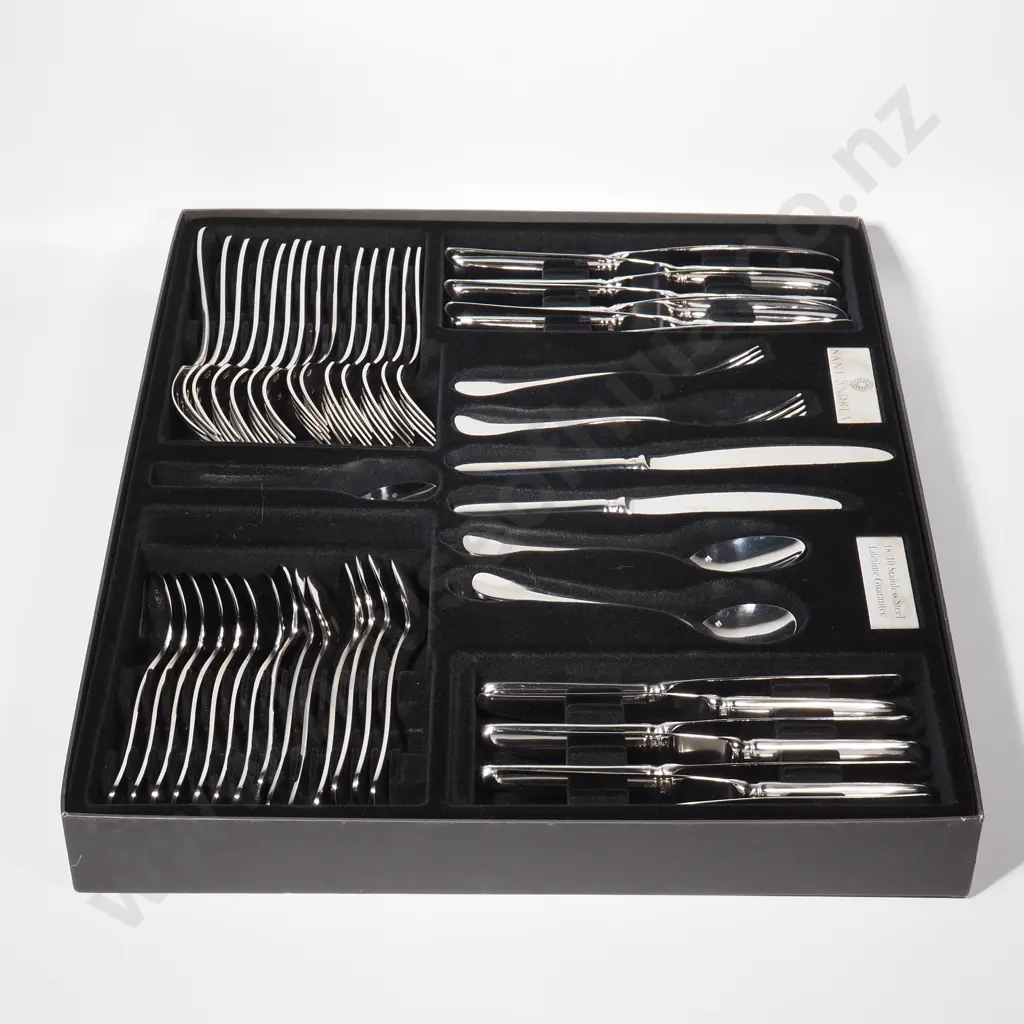 Boxed Sant Andrea Stainless Steel Eight Piece Cutlery Set Image 1++