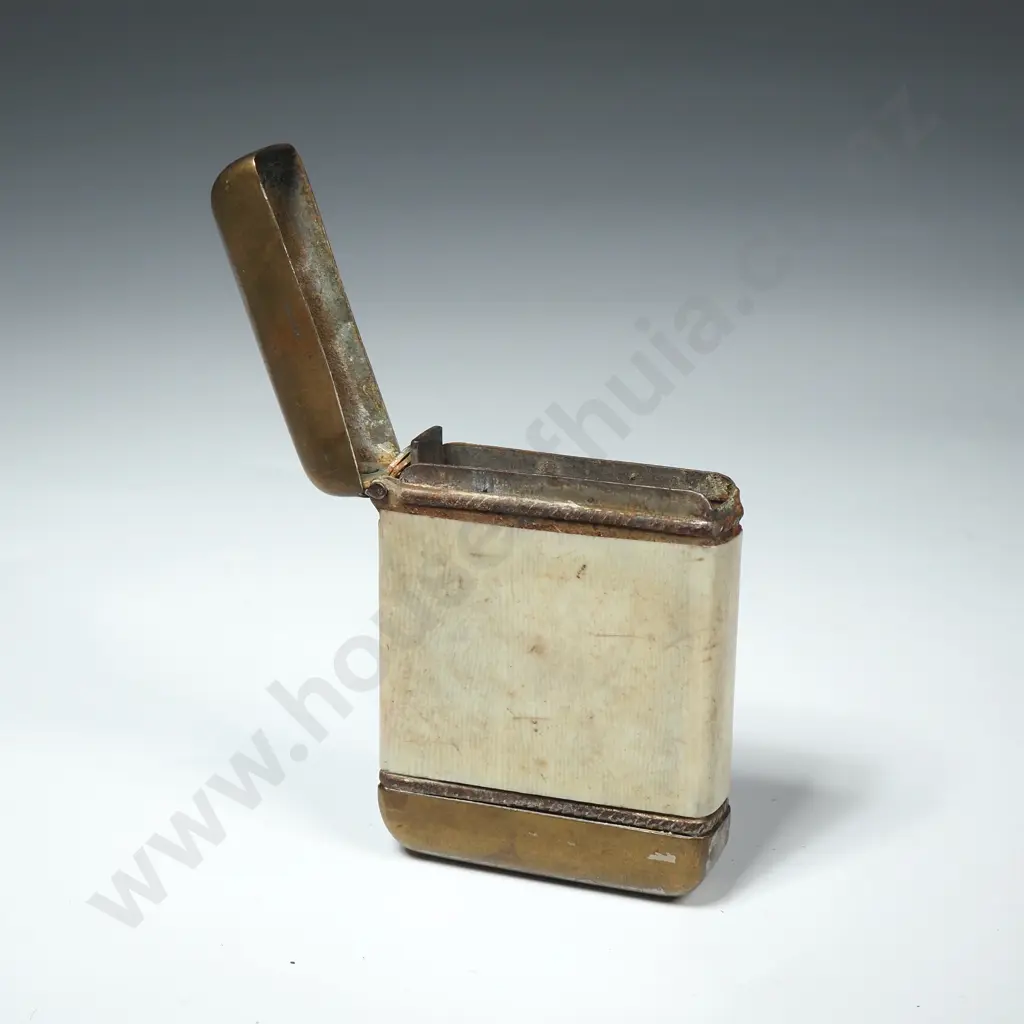 Vintage Brass Vesta Image 1++