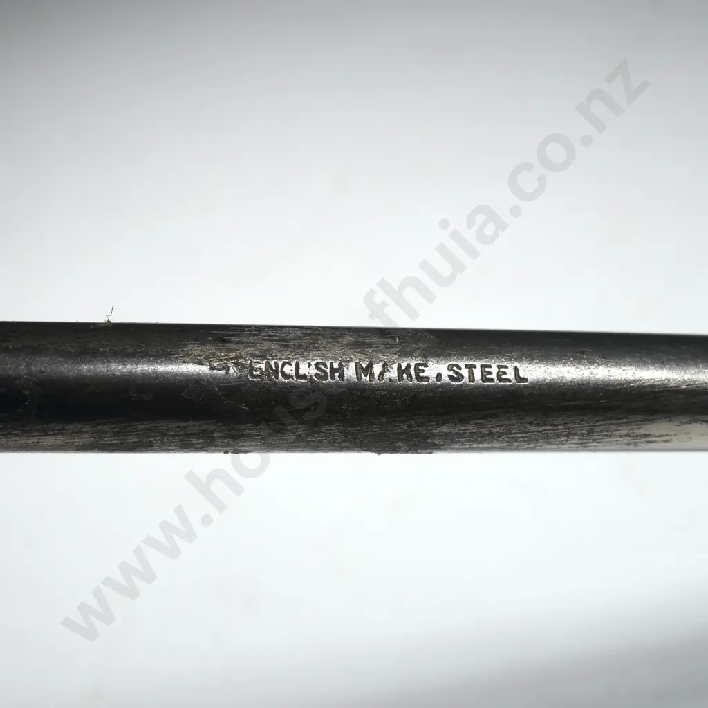 Sterling Silver Boot hook. Birm 1908. Image 1++