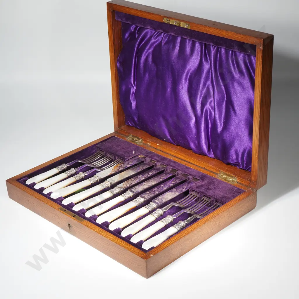 Mother of Pearl Fish Forks & Knives in Original Wooden Case Image 1++