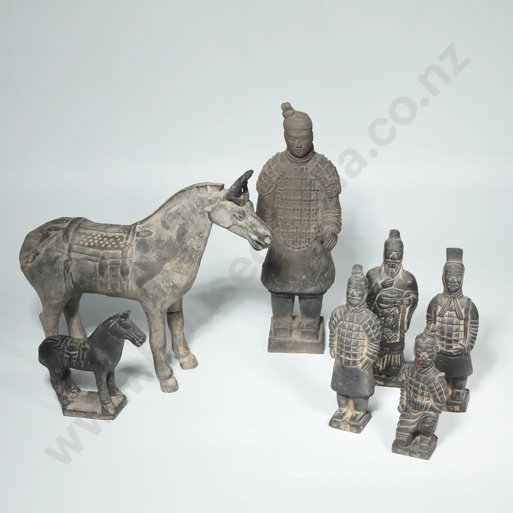 Six Terracotta Army Figures, including  Two Horse Image 1++