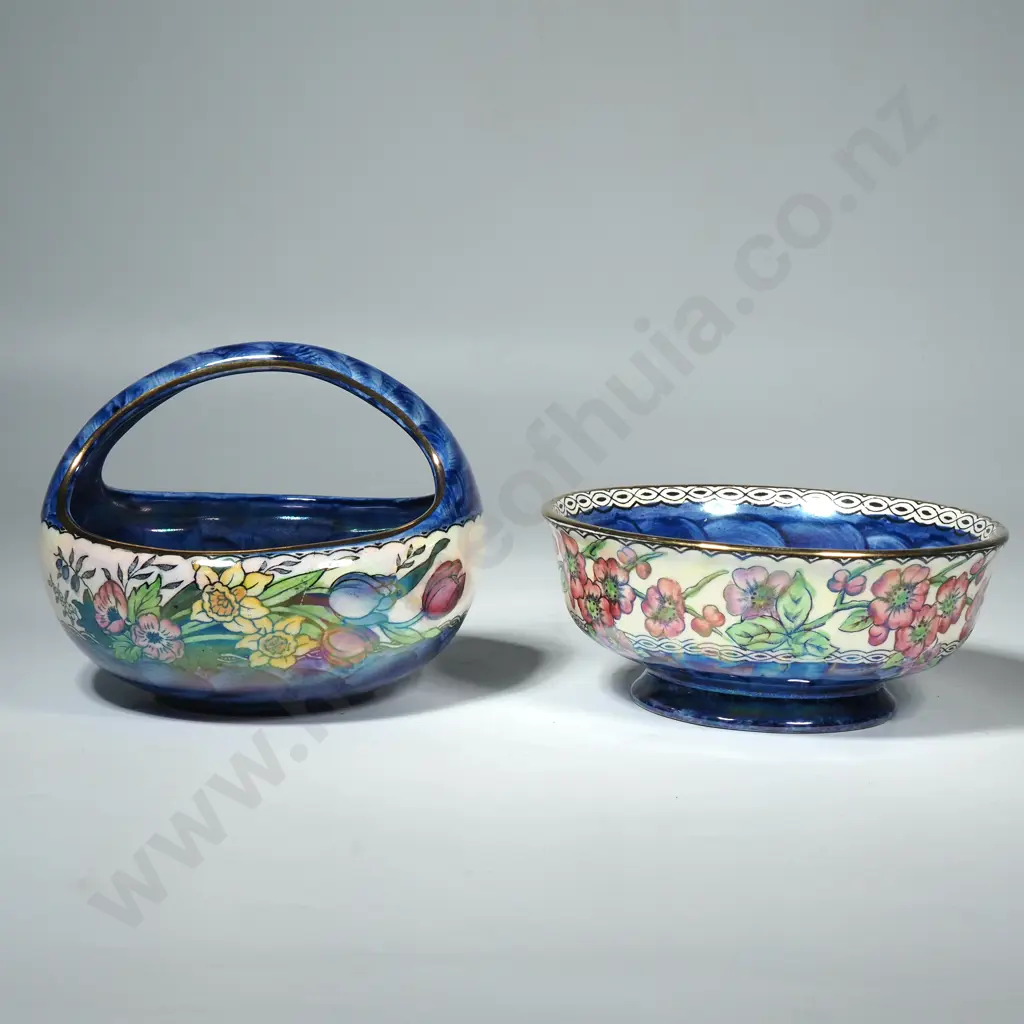 Maling Blue Thumbprint Small Basket & Small Footed Bowl w Floral Decoration Image 1++