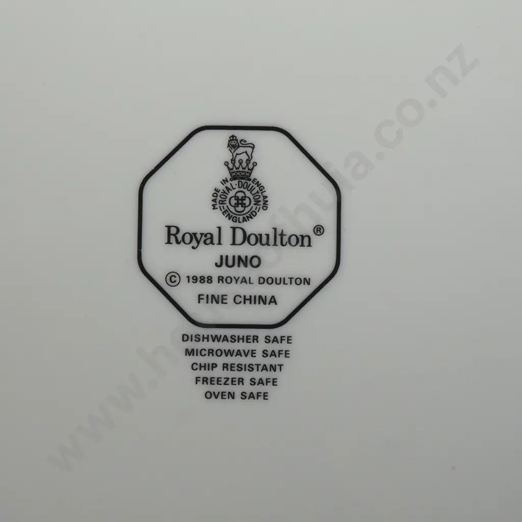 Villeroy & Boch Green Leaf Bowl & a Royal Doulton Lidded Tureen in the Juno Pattern Image 1++