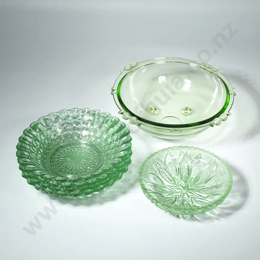 Six Pieces of Moulded Green Depression Glass Image 1++