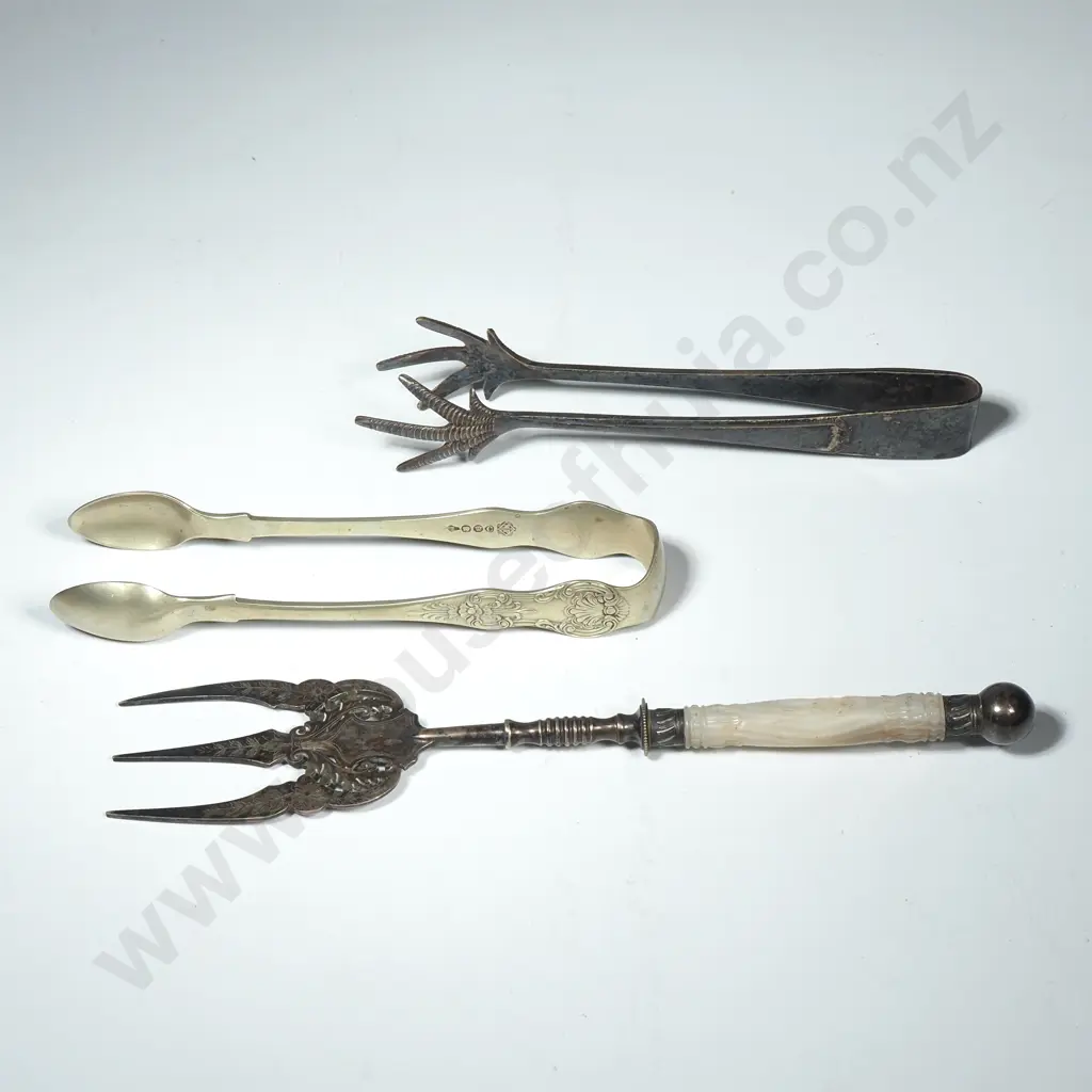 Silver Plate & Mother of Pearl Bread Knife, Tongs w Claw Grip & Kings Pattern Sugar Tongs Image 1++