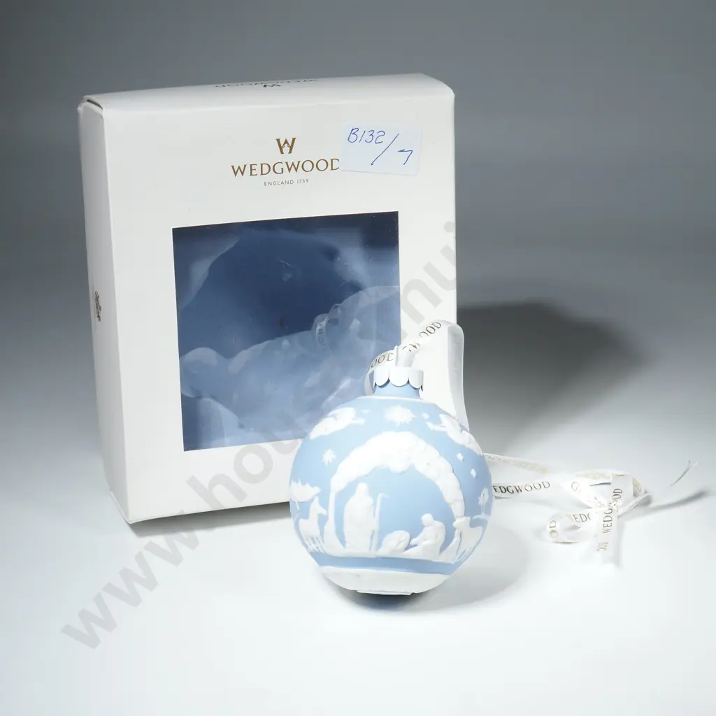 Wedgewood Jasperware Christmas Ball Ornament Image 1++
