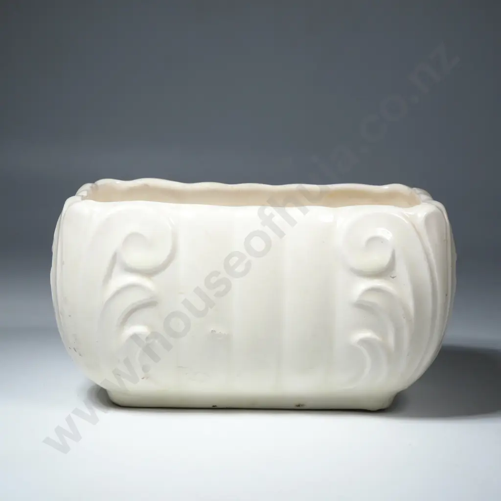 Crown Lynn Trough Vase (Unmarked) 599 Image 1++