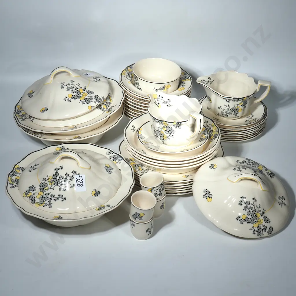 Royal Doulton Part Dinner Set in the Carnival Pattern Image 1++