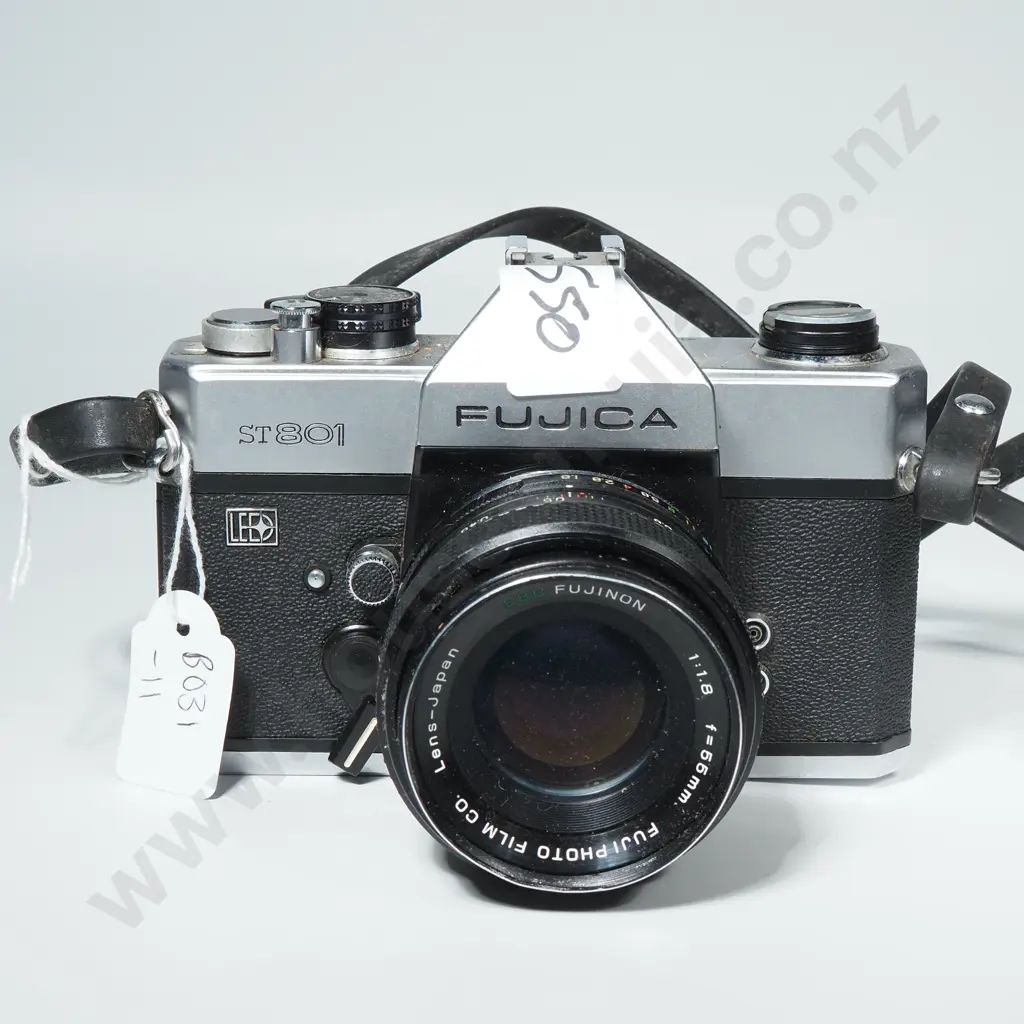 Fujica ST801 Film Camera Image 1++