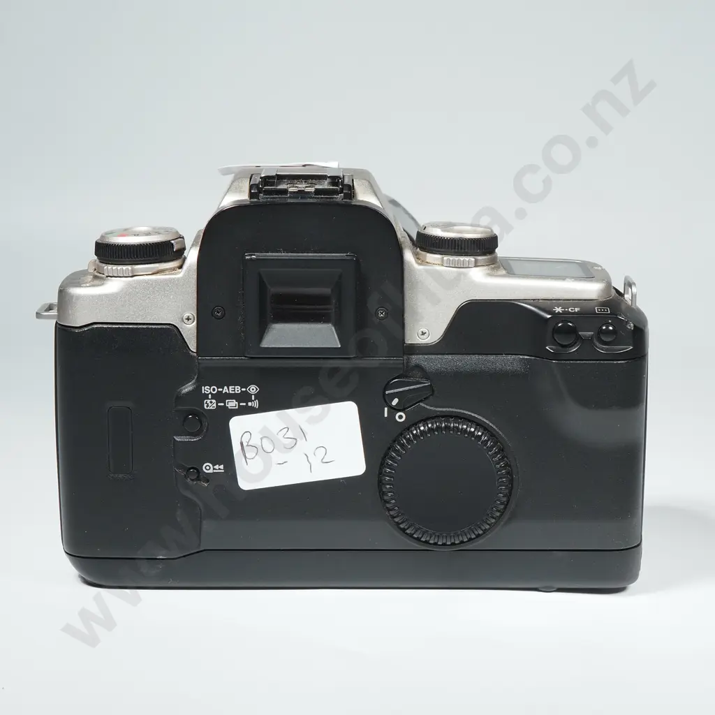 Canon EOS 50 FIlm Camera W/ Tamron Lens Image 1++