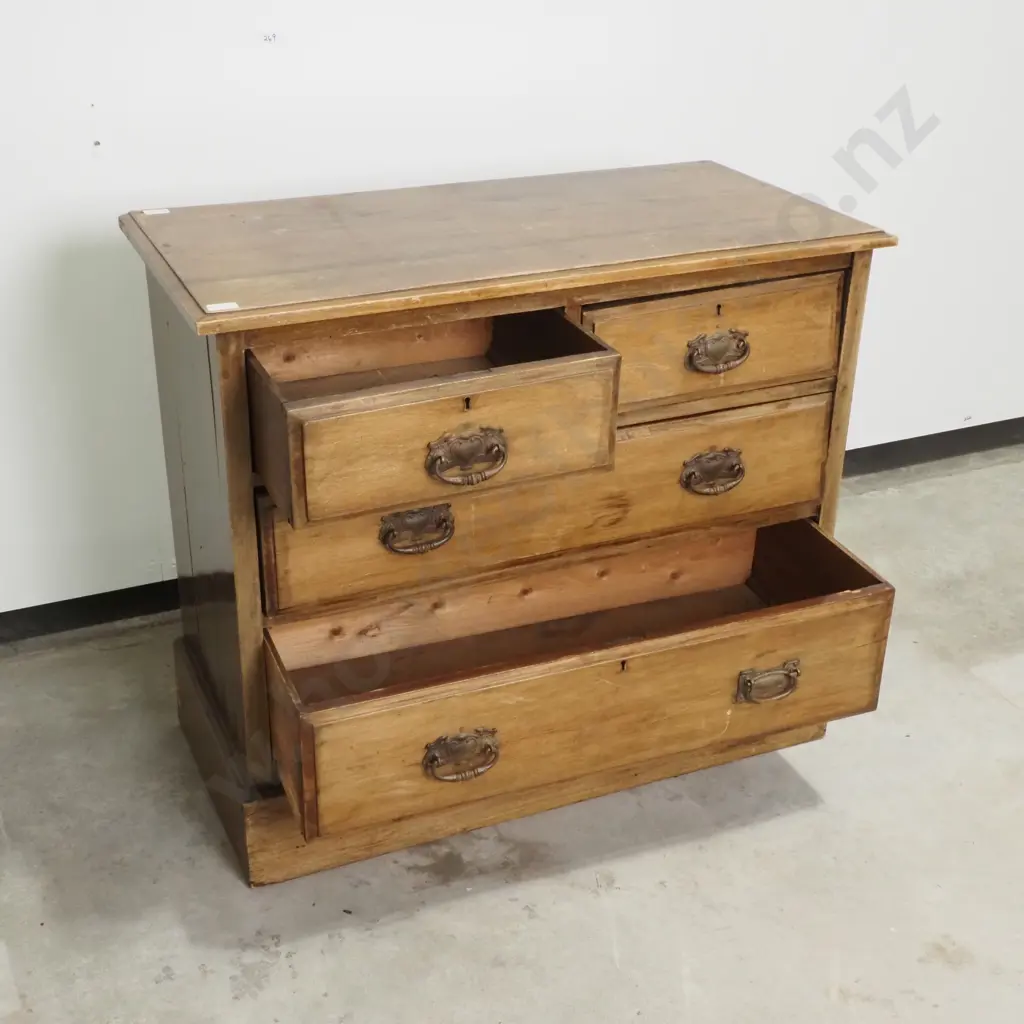 Vintage Chest of Five Drawers Image 1++