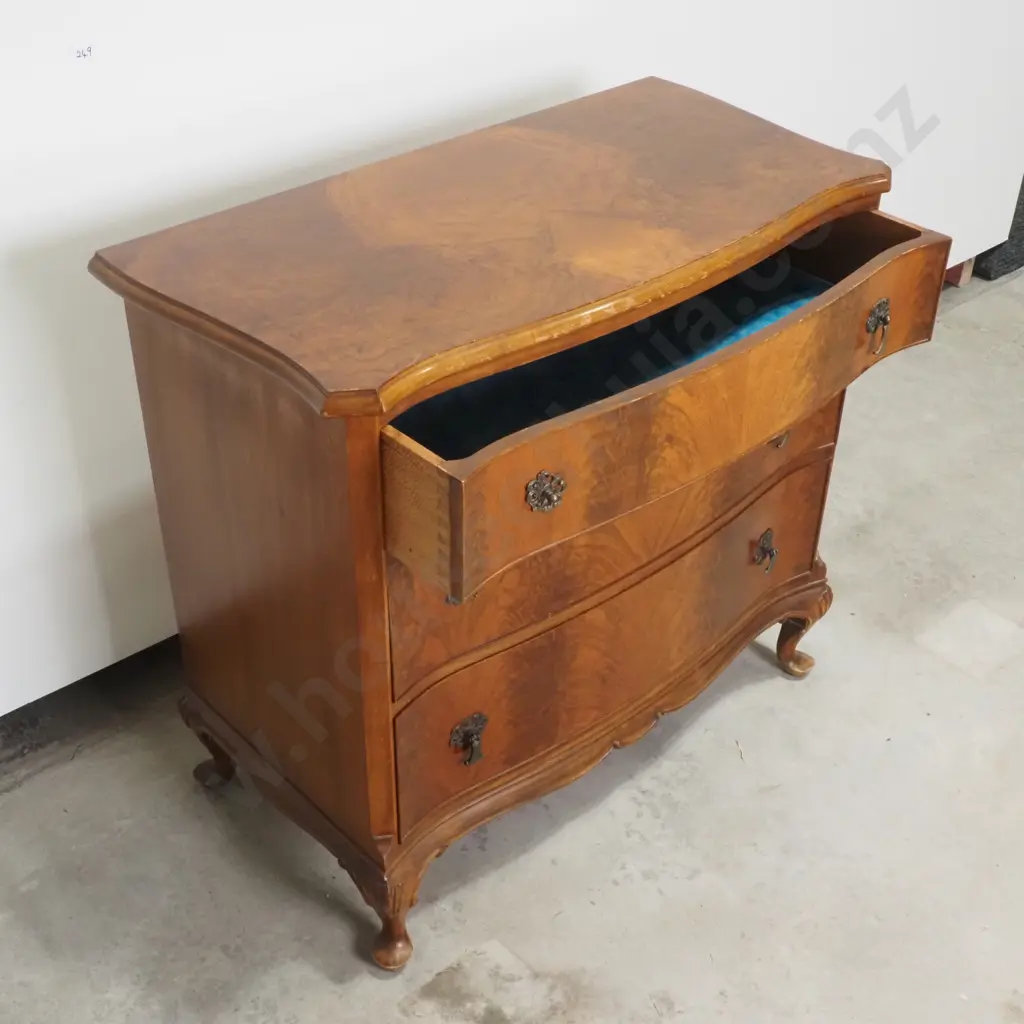 Queen Anne Style Walnut Chest Of Three Drawers w Serpentine Front Image 1++