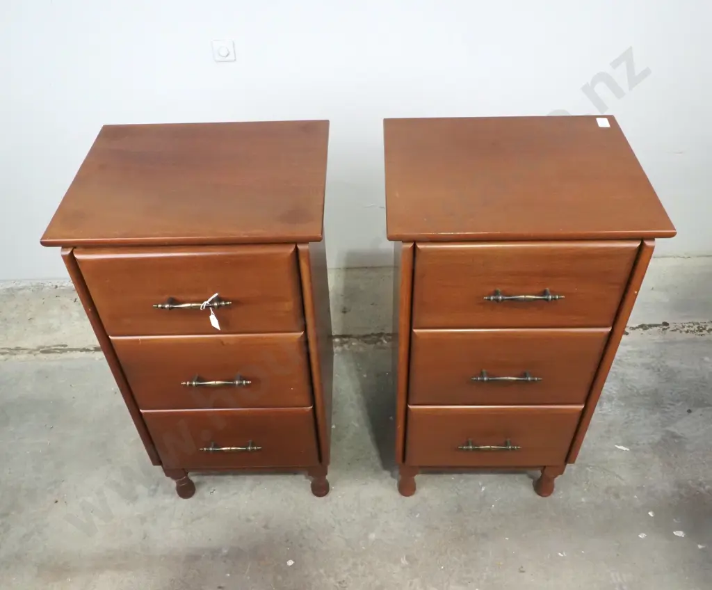 Pair Of Mid Century Modern Bedside Cabinets To Match The Above Lot. Image 1++