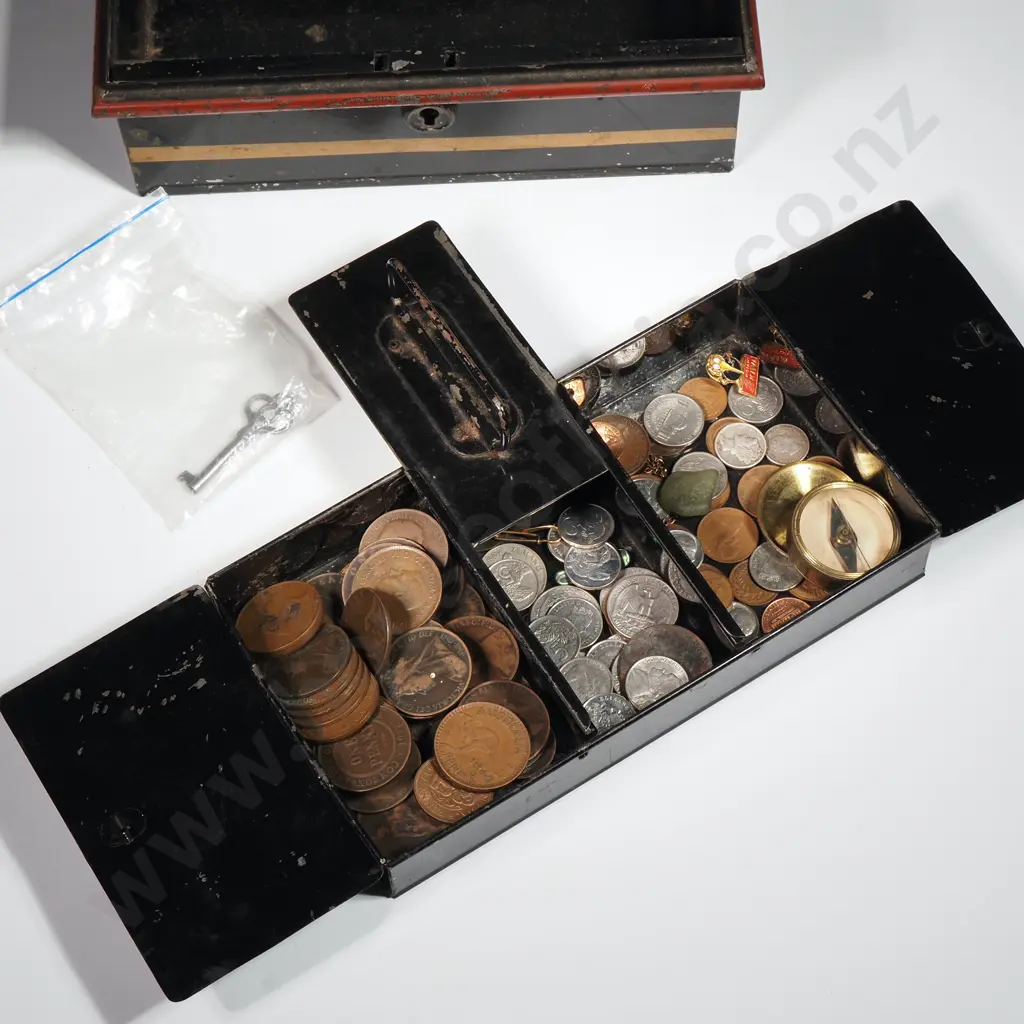 Vintage Metal Cash Box with Removable Tray Containing Pennies & Other Coins. Complete w Key Image 1++