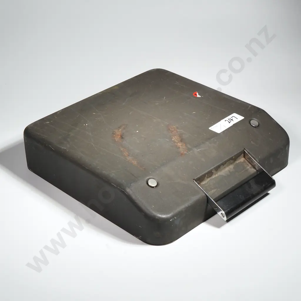 Vintage Empire Aristocrat Portable Typewriter- Circa 1950s Image 1++