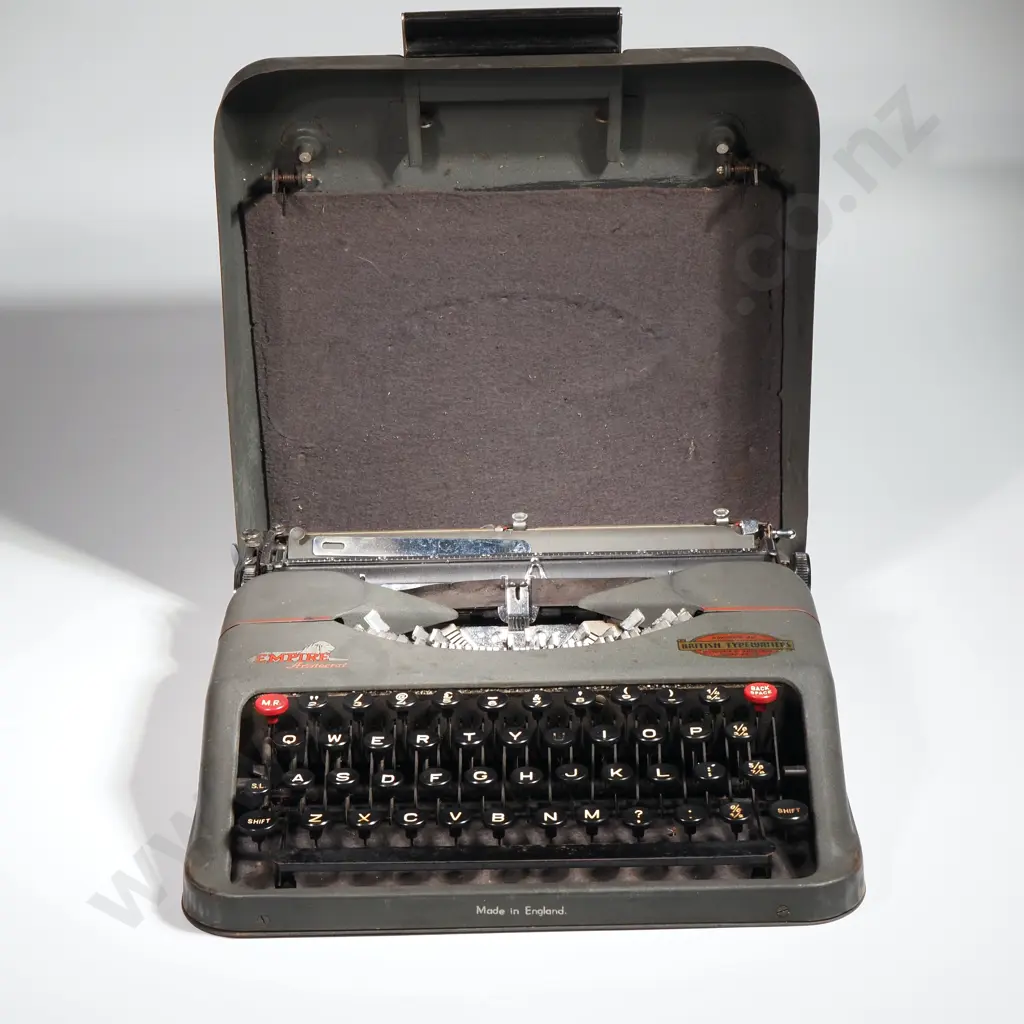 Vintage Empire Aristocrat Portable Typewriter- Circa 1950s Image 1++