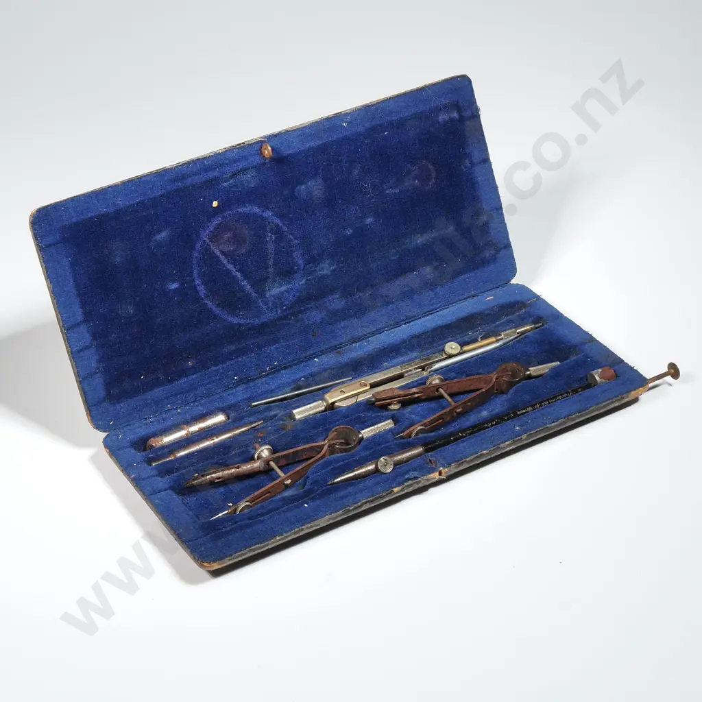 Vintage Geometry Set  Image 1++