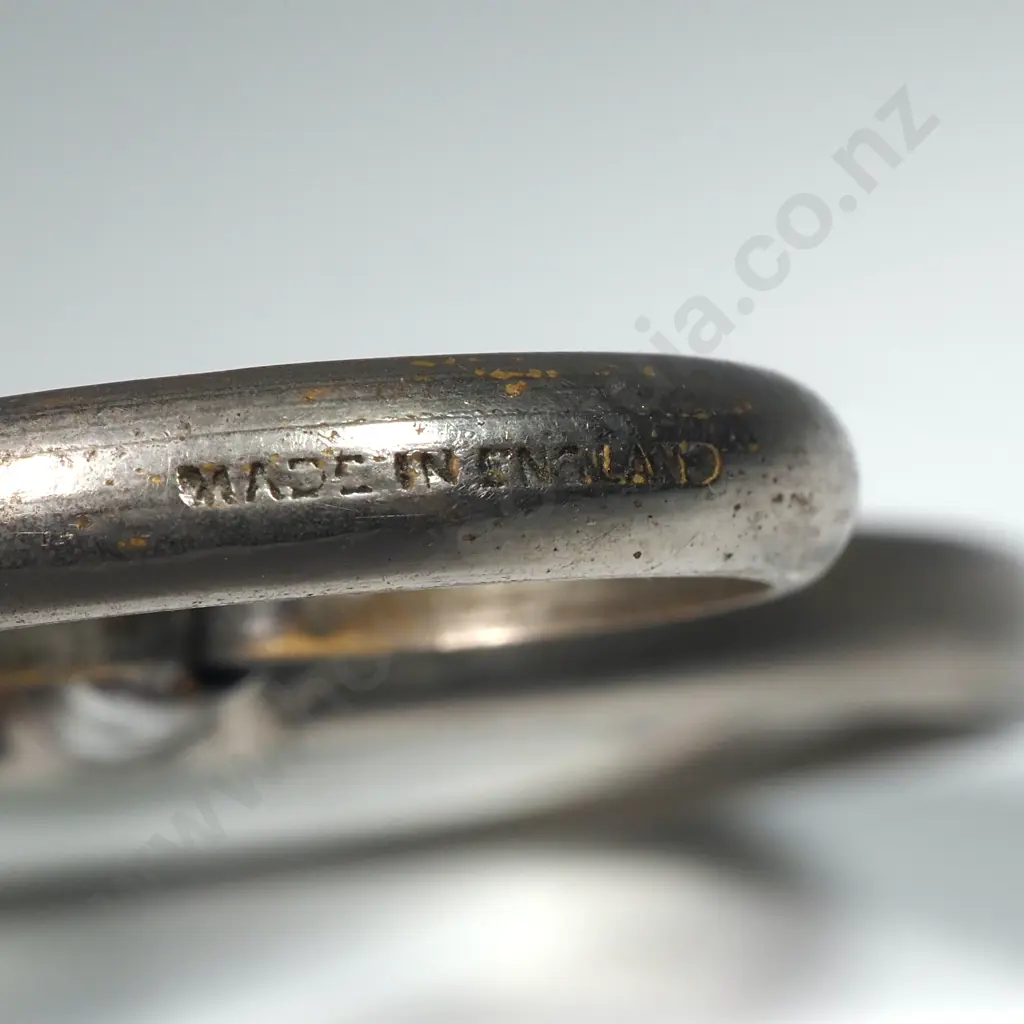 Vintage Silver Plate Magnifying Glass Image 1++