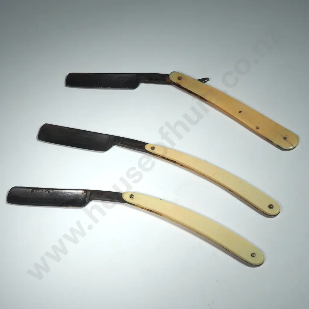 Thee Boxed Cut Throat Razors Image 1++