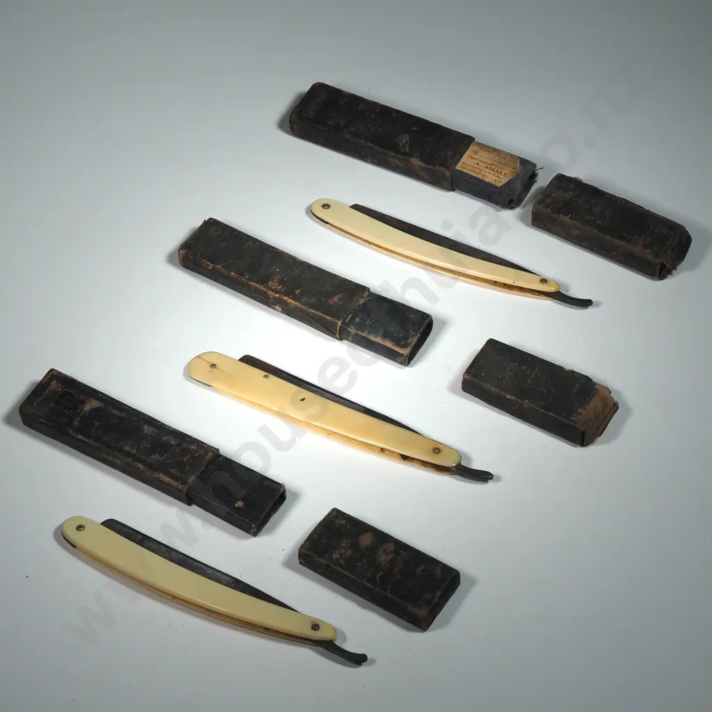 Thee Boxed Cut Throat Razors Image 1++