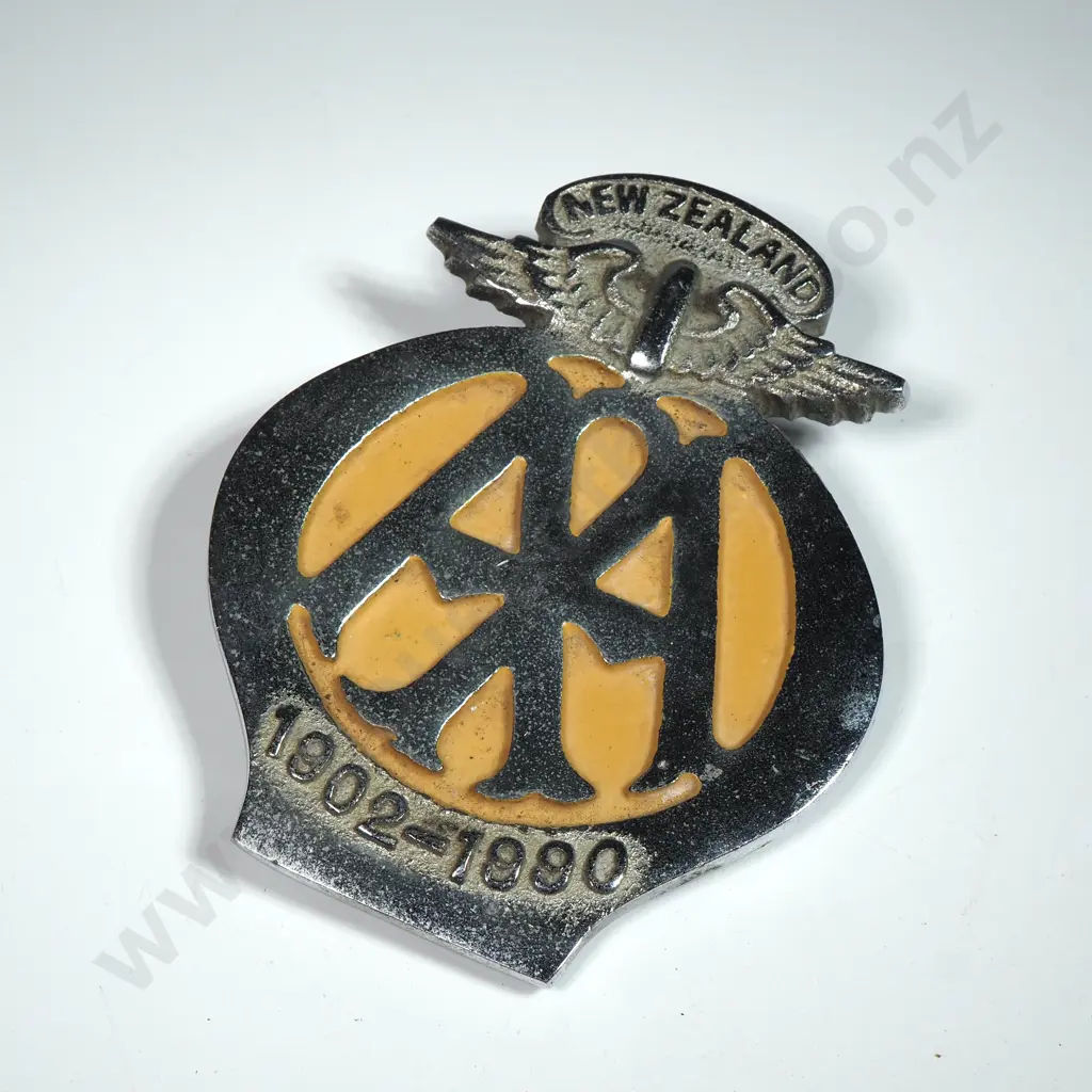 1990 New Zealand AA Car Badge  Image 1++