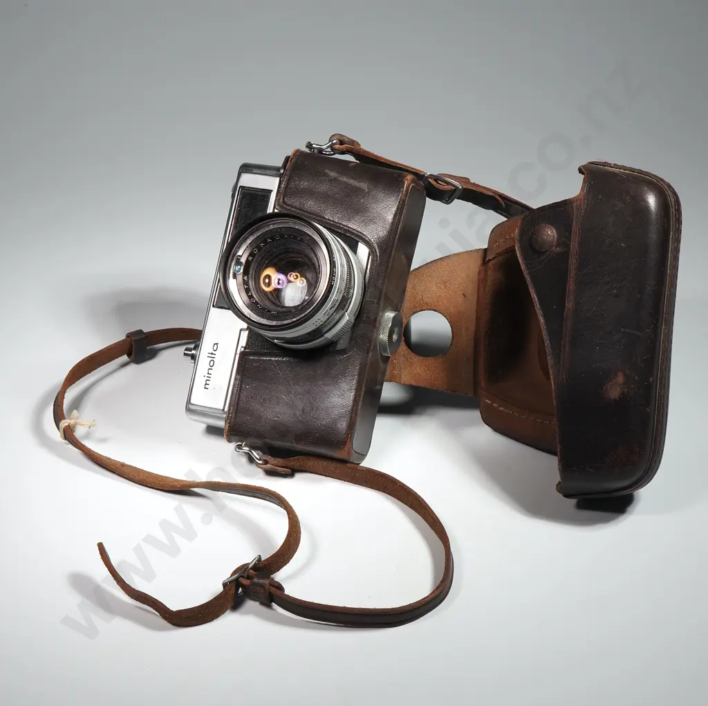 Minolta Hi-Matic 7s Vintage 35mm Rangefinder Camera w 45mm Rokker Lens Image 1++