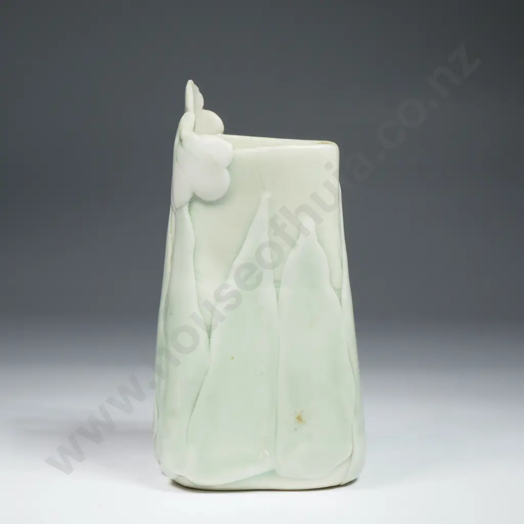 NZ Studio Pottery Porcelain Vase Image 1++