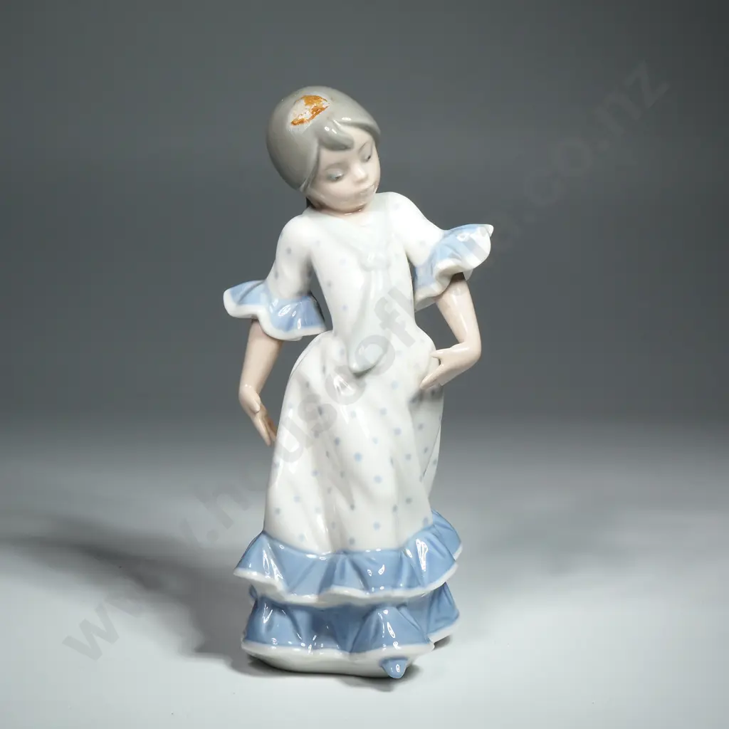 Nao Lladro Porcelain Figure "Juanita" Model No 5193 Image 1++