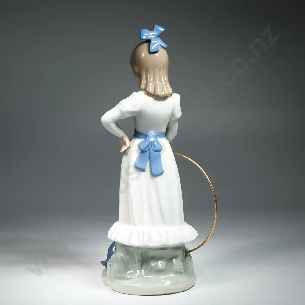 Nao Lladro Porcelain Figure "My Dog Does Tricks" Image 1++