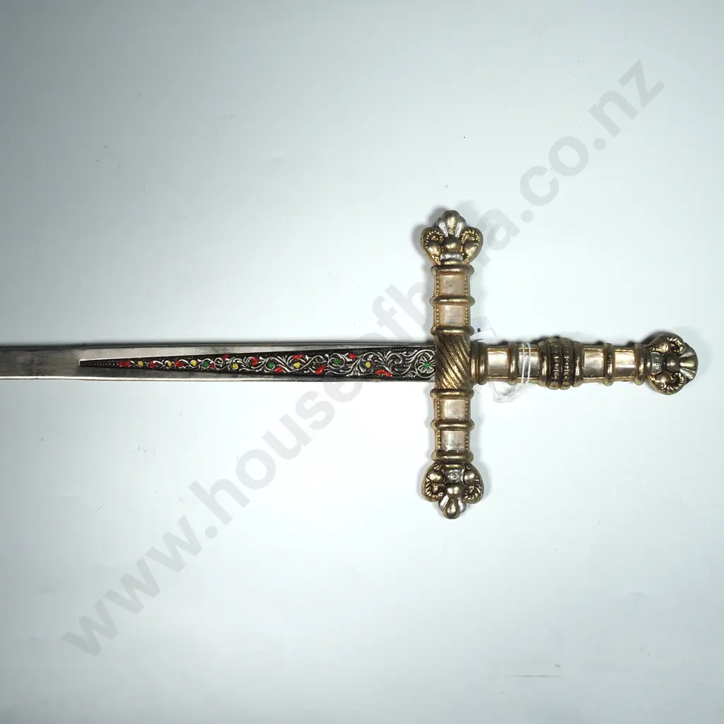 Decorative Sword w Decorative Hilt, Crossguard & Scabbard Image 1++