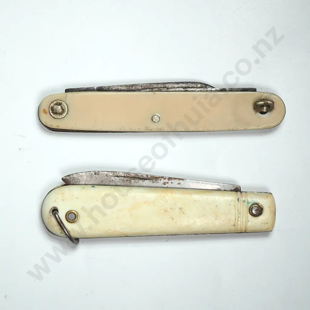 Two Vintage Bone Pocket Knives Image 1++