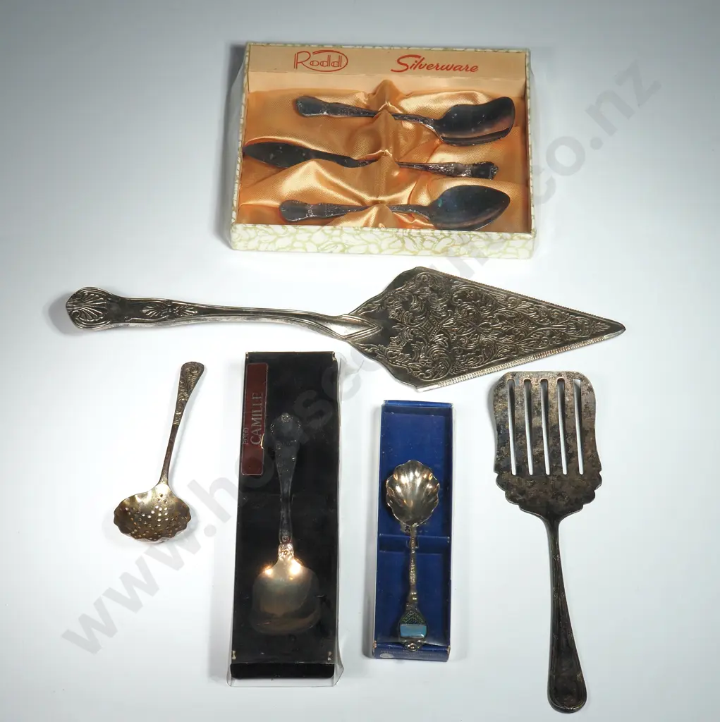 Assorted Silver Plate Cutlery Image 1++