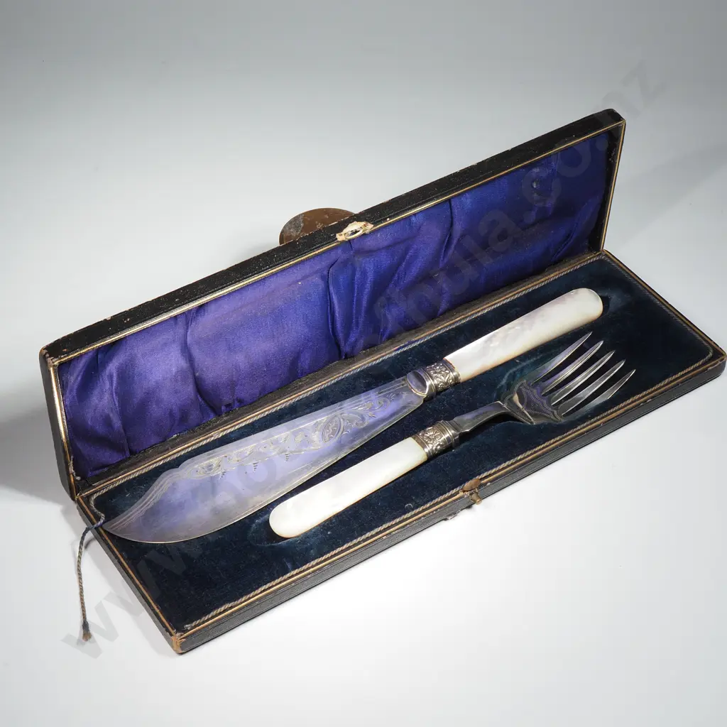 Cased S/P Serving Set - Box A/F Image 1++