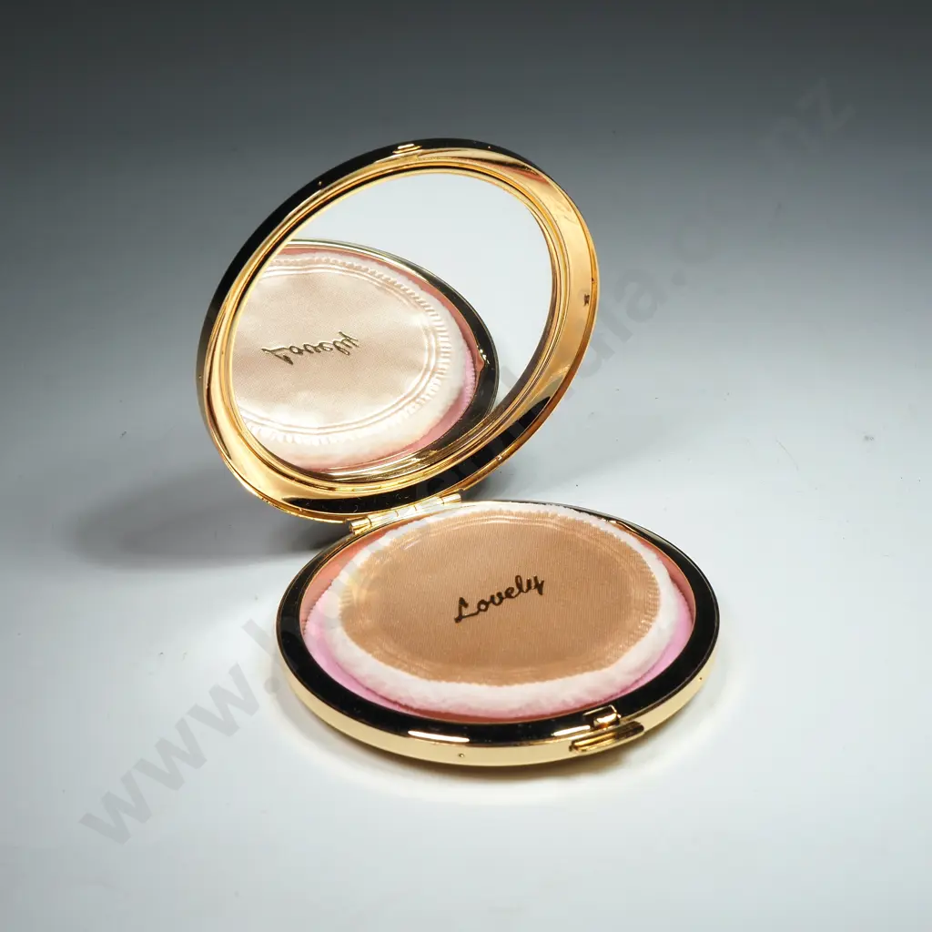 Boxed Chokin Art Powder Compact. MIB Image 1++