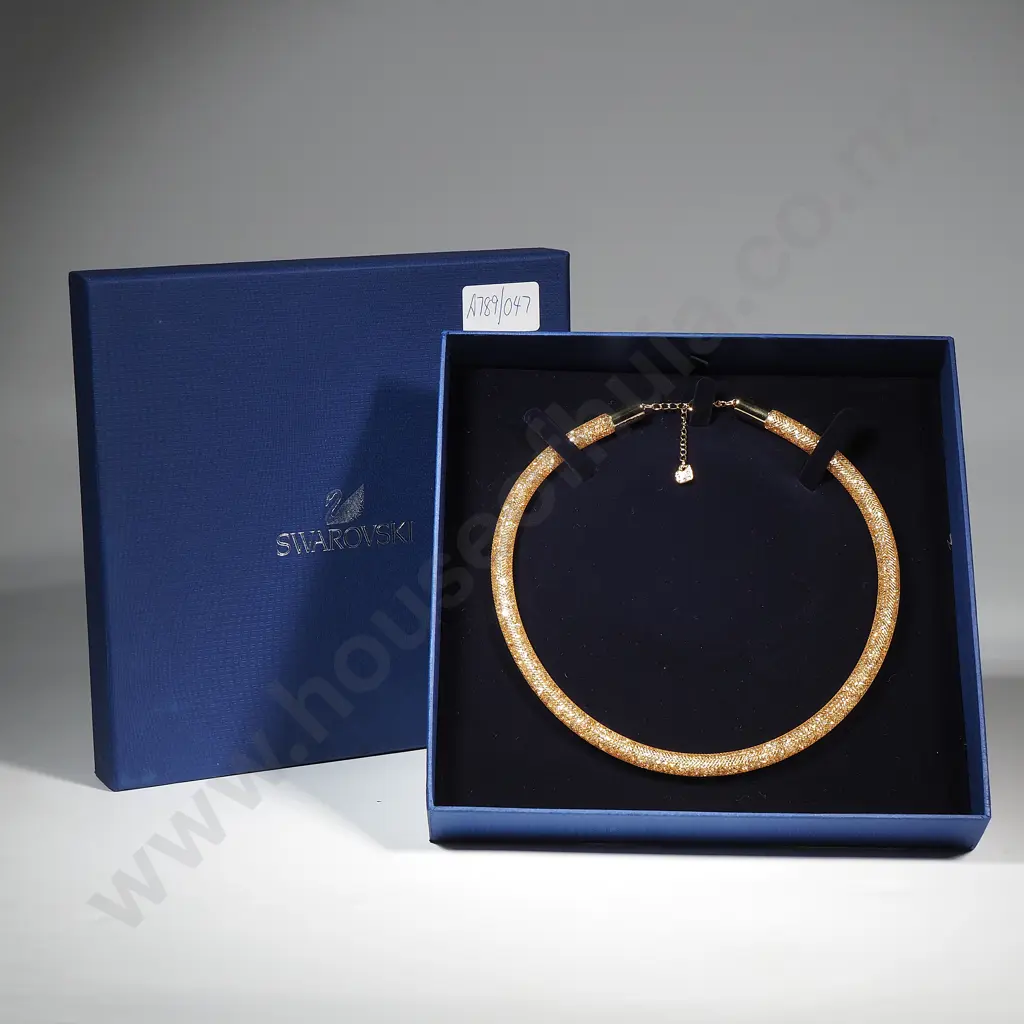 Beautiful Cased Gold-tone Swarovski Stardust Necklace - 400mm Image 1++