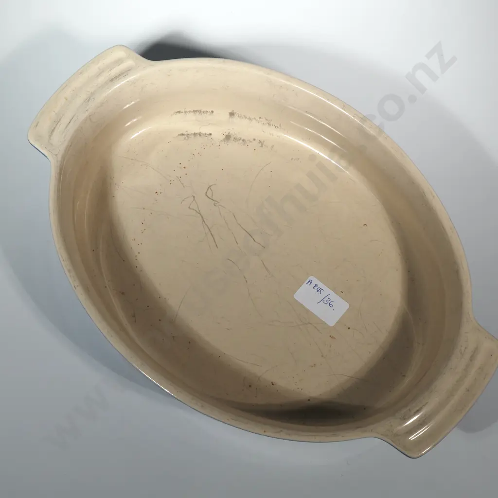 Oval Blue "Le Crueset" Stoneware  Casserole Dish Image 1++